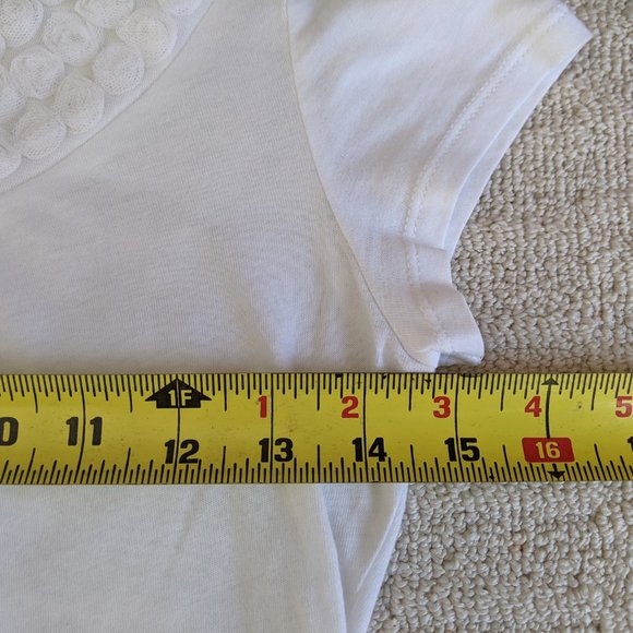 Ann Taylor LOFT white top with rosette detail - Picture 12 of 13